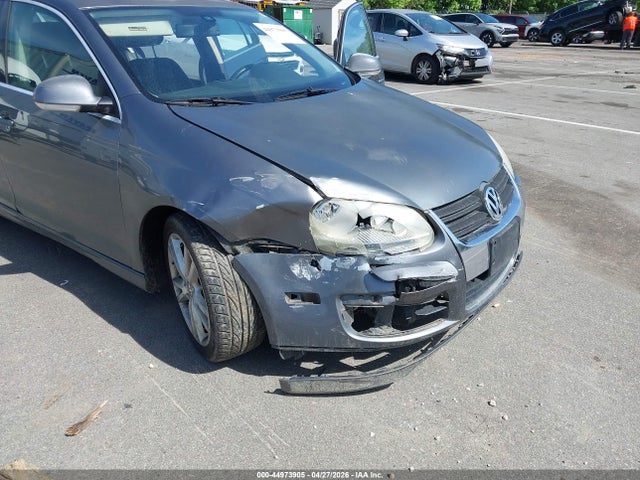 Продажа на аукционе авто 2005 Volkswagen Jetta 2.5, vin: 3VWSF71K75M608227, номер лота: 44973905
