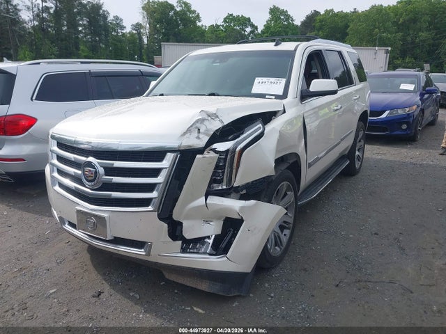 2015 Cadillac Escalade Luxury მანქანა იყიდება აუქციონზე, vin: 1GYS4BKJ9FR270258, აუქციონის ნომერი: 44973927