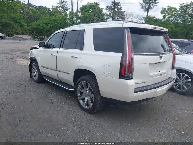 2015 Cadillac Escalade Luxury მანქანა იყიდება აუქციონზე, vin: 1GYS4BKJ9FR270258, აუქციონის ნომერი: 44973927