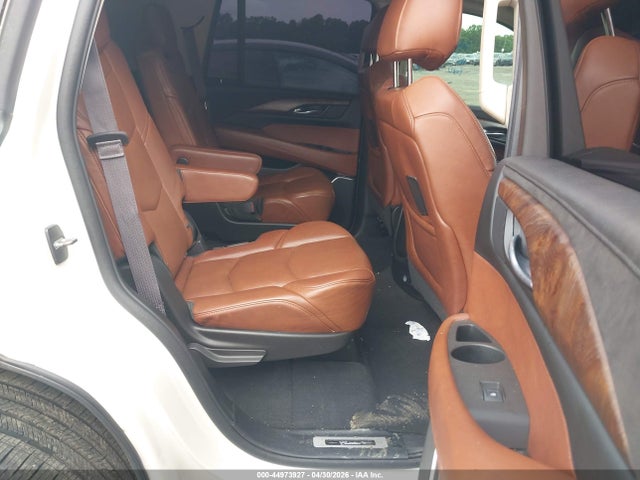 2015 Cadillac Escalade Luxury მანქანა იყიდება აუქციონზე, vin: 1GYS4BKJ9FR270258, აუქციონის ნომერი: 44973927