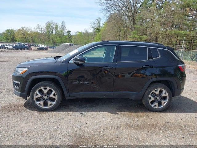 2020 Jeep Compass Limited 4x4 მანქანა იყიდება აუქციონზე, vin: 3C4NJDCB2LT132076, აუქციონის ნომერი: 44973931