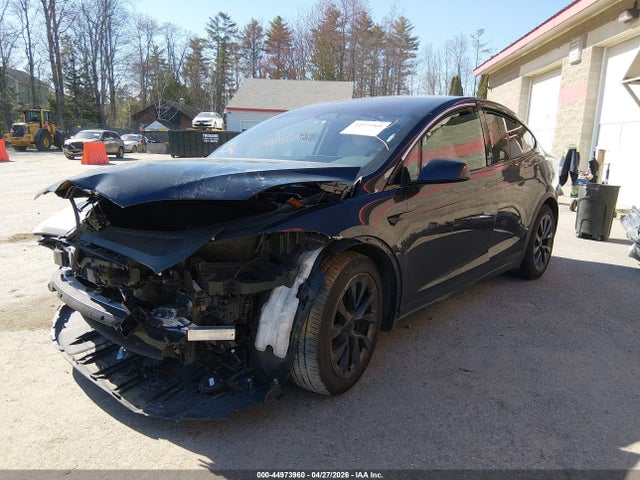 Продажа на аукционе авто 2023 Tesla Model X Dual Motor All-wheel Drive/standard Range, vin: 7SAXCBE58PF423364, номер лота: 44973960