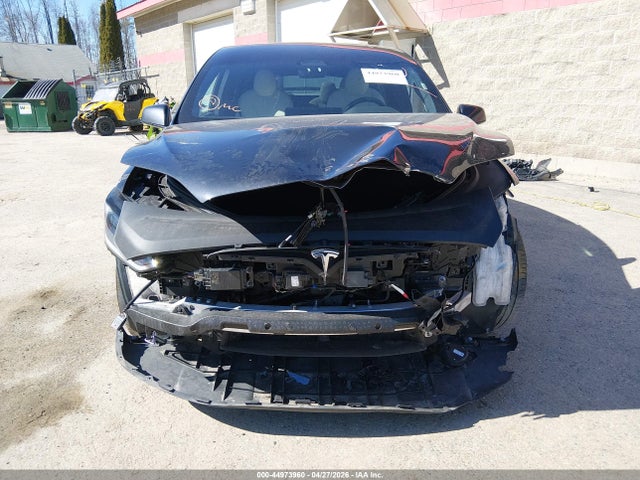 Продажа на аукционе авто 2023 Tesla Model X Dual Motor All-wheel Drive/standard Range, vin: 7SAXCBE58PF423364, номер лота: 44973960