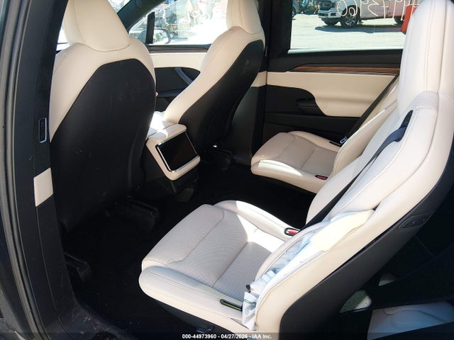 Продажа на аукционе авто 2023 Tesla Model X Dual Motor All-wheel Drive/standard Range, vin: 7SAXCBE58PF423364, номер лота: 44973960