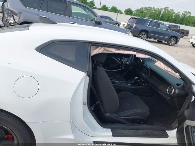 Chevrolet Camaro 1lt 2018 1G1FB1RX8J0169896 Image 5