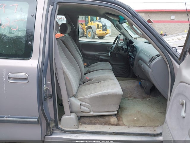 2000 Toyota Tundra Sr5 V8 მანქანა იყიდება აუქციონზე, vin: 5TBBT4416YS074390, აუქციონის ნომერი: 44974025
