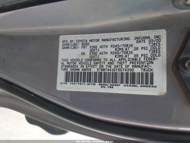 2000 Toyota Tundra Sr5 V8 მანქანა იყიდება აუქციონზე, vin: 5TBBT4416YS074390, აუქციონის ნომერი: 44974025