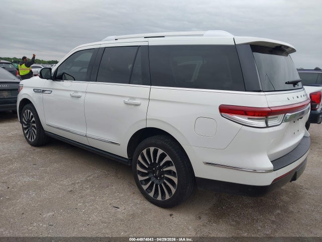 5LMJJ2TG6REL14413 Lincoln Navigator Black Label