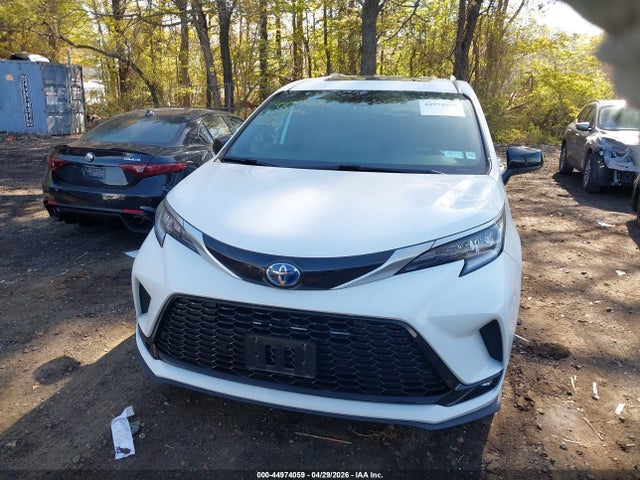 44974059 :رقم المزاد ، 5TDDSKFC3NS073652 vin ، 2022 Toyota Sienna Xse مزاد بيع