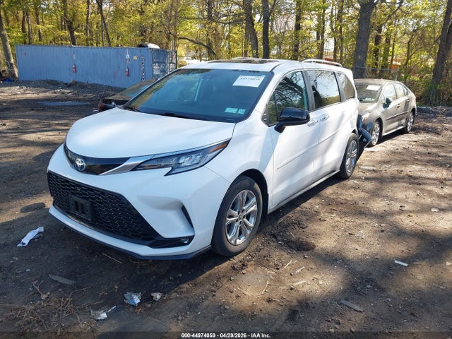 44974059 :رقم المزاد ، 5TDDSKFC3NS073652 vin ، 2022 Toyota Sienna Xse مزاد بيع