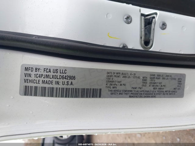 44974070 :رقم المزاد ، 1C4PJMLX0LD642906 vin ، 2020 Jeep Cherokee Latitude Plus 4x4 مزاد بيع