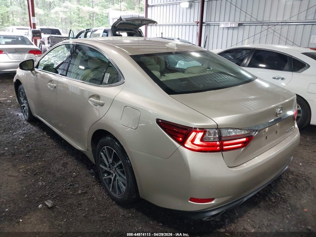 44974113 :رقم المزاد ، 58ABK1GG3HU079135 vin ، 2017 Lexus Es 350 مزاد بيع
