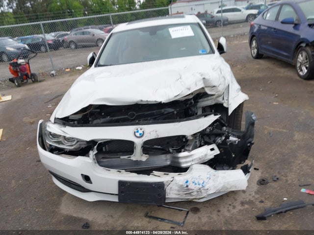44974123 :رقم المزاد ، WBA8E1G59JNU91682 vin ، 2018 Bmw 320i مزاد بيع