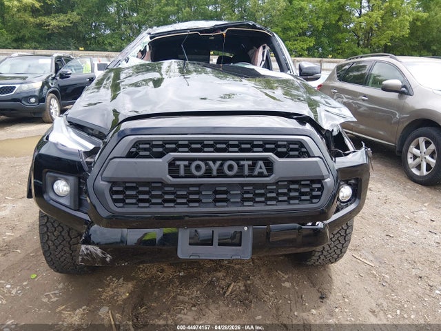 Продаж на аукціоні авто 2017 Toyota Tacoma Trd Off Road, vin: 3TMCZ5ANXHM114087, номер лоту: 44974157