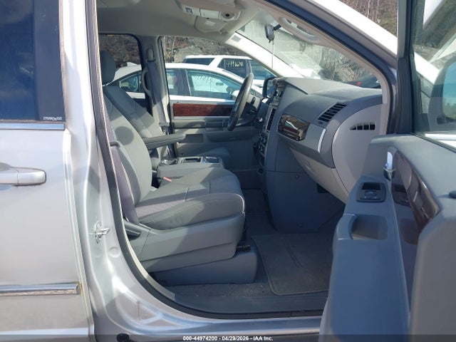 Продаж на аукціоні авто 2010 Chrysler Town & Country Touring, vin: 2A4RR5D16AR150323, номер лоту: 44974200
