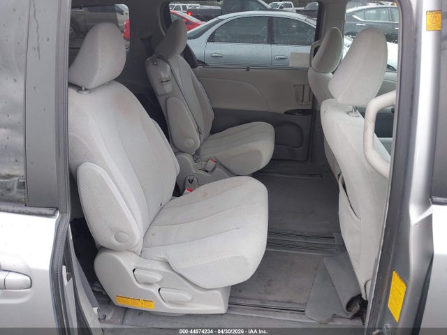 Aukcja sprzedaży 2011 Toyota Sienna Le, vin: 5TDKK3DC0BS035453, numer aukcji: 44974234