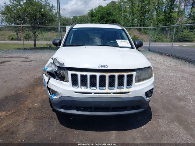 44974238 :رقم المزاد ، 1C4NJCBA7ED630897 vin ، 2014 Jeep Compass Sport مزاد بيع