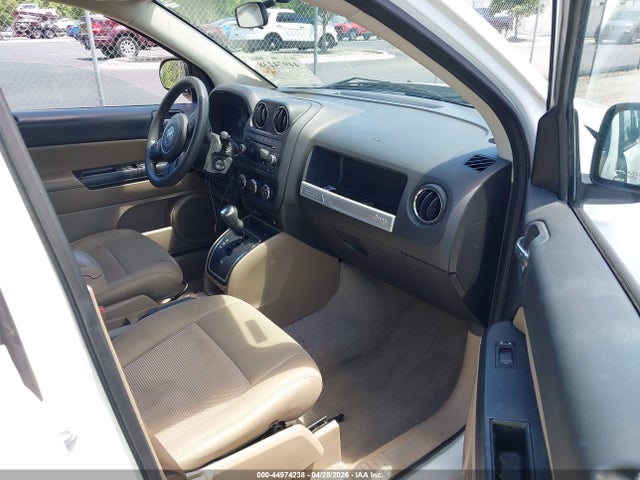 44974238 :رقم المزاد ، 1C4NJCBA7ED630897 vin ، 2014 Jeep Compass Sport مزاد بيع