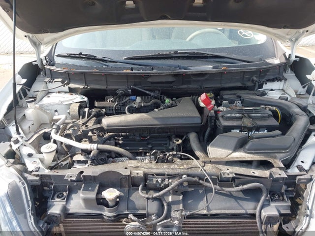2015 Nissan Rogue Sv მანქანა იყიდება აუქციონზე, vin: KNMAT2MT5FP570412, აუქციონის ნომერი: 44974250