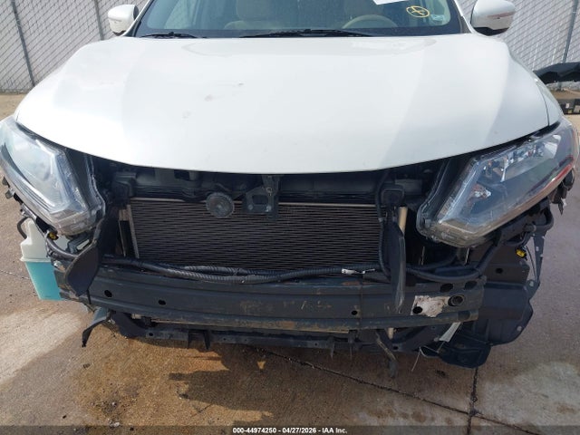 2015 Nissan Rogue Sv მანქანა იყიდება აუქციონზე, vin: KNMAT2MT5FP570412, აუქციონის ნომერი: 44974250