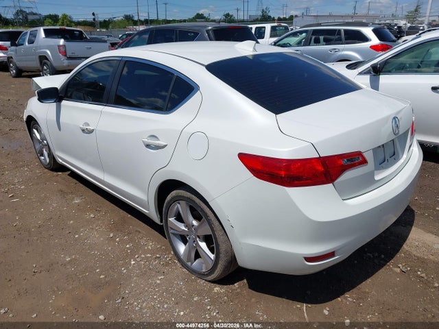 44974256 :رقم المزاد ، 19VDE1F7XDE008934 vin ، 2013 Acura Ilx 2.0l مزاد بيع