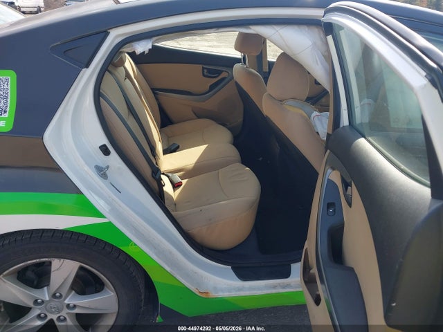 Продажа на аукционе авто 2013 Hyundai Elantra Gls, vin: 5NPDH4AE8DH357754, номер лота: 44974292