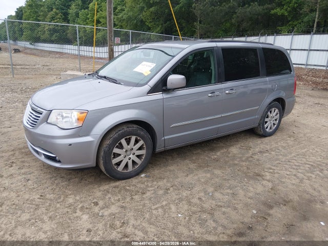2015 Chrysler Town & Country Touring მანქანა იყიდება აუქციონზე, vin: 2C4RC1BG8FR699262, აუქციონის ნომერი: 44974300