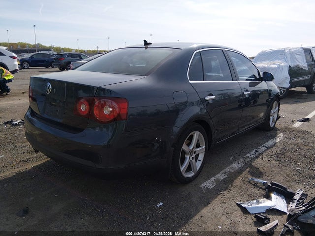 Aukcja sprzedaży 2010 Volkswagen Jetta Se, vin: 3VWRZ7AJ2AM057325, numer aukcji: 44974317