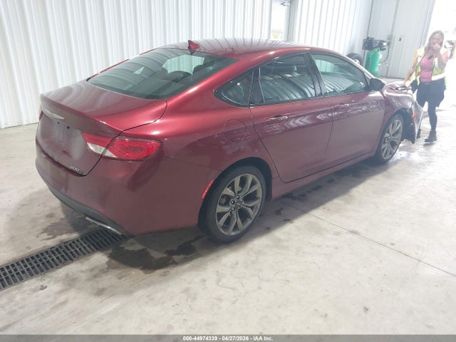 1C3CCCBB2FN529437 Chrysler 200 S