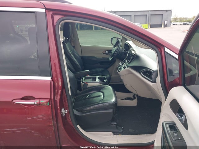 Aukcja sprzedaży 2017 Chrysler Pacifica Touring-l, vin: 2C4RC1BG5HR542405, numer aukcji: 44974348