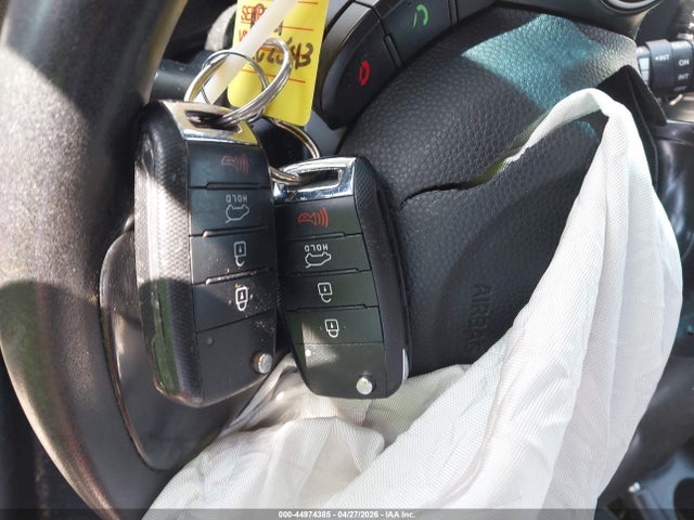 Продаж на аукціоні авто 2015 Kia Soul +, vin: KNDJP3A50F7814144, номер лоту: 44974385