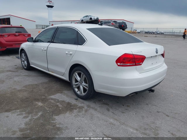 Aukcja sprzedaży 2014 Volkswagen Passat 2.0l Tdi Se, vin: 1VWBN7A38EC038297, numer aukcji: 44974393