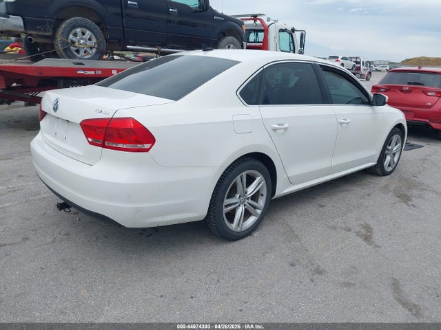 Aukcja sprzedaży 2014 Volkswagen Passat 2.0l Tdi Se, vin: 1VWBN7A38EC038297, numer aukcji: 44974393