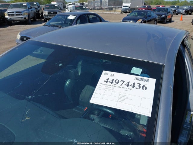 1C3CCCBB8GN139279 Chrysler 200 S