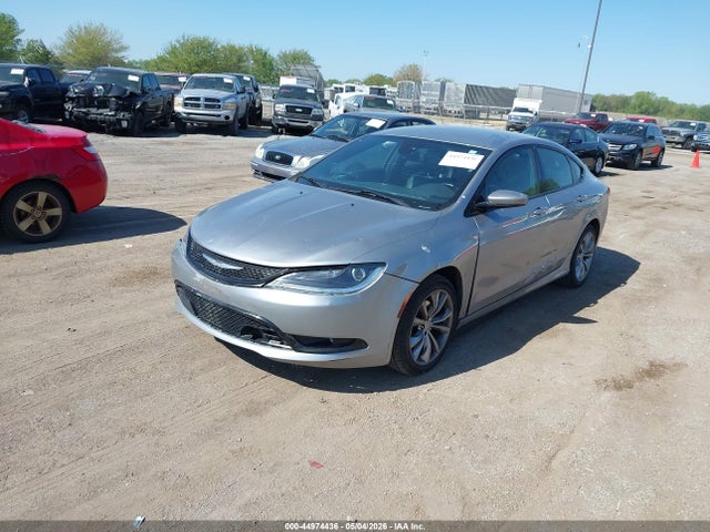 1C3CCCBB8GN139279 Chrysler 200 S