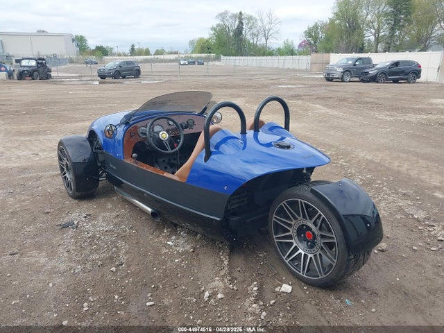 7KGTC2V11NR003443 Vanderhall Venice