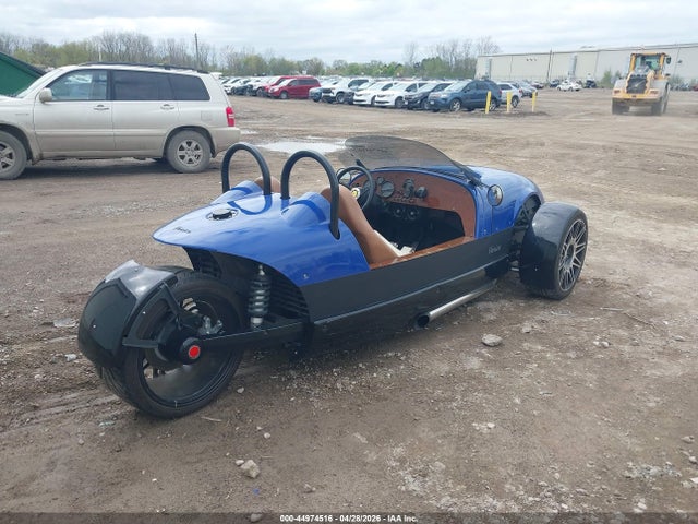 7KGTC2V11NR003443 Vanderhall Venice