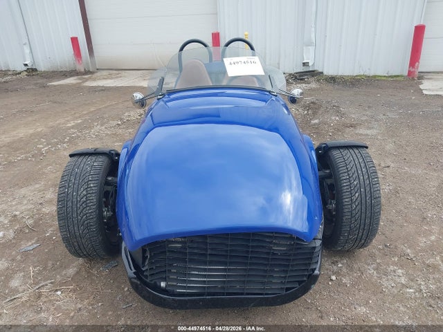 7KGTC2V11NR003443 Vanderhall Venice