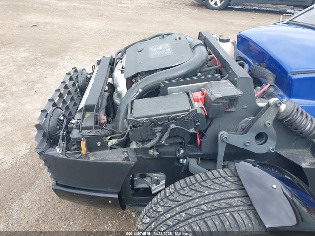7KGTC2V11NR003443 Vanderhall Venice