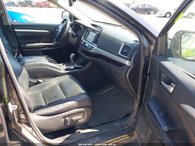 2018 Toyota Highlander Xle მანქანა იყიდება აუქციონზე, vin: 5TDJZRFHXJS538537, აუქციონის ნომერი: 44974537