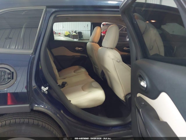 Продаж на аукціоні авто 2016 Jeep Cherokee Sport, vin: 1C4PJMAB6GW343552, номер лоту: 44974545