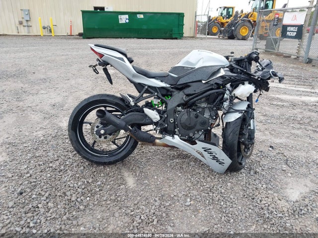 ML5ZXCS17SDA39462 Kawasaki Zx400 S