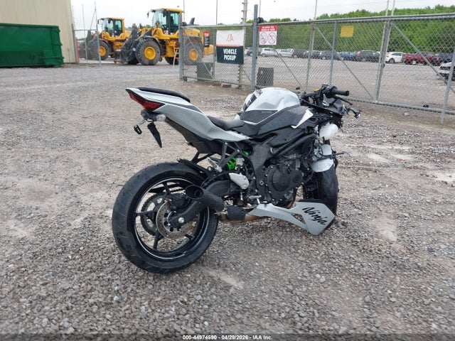 ML5ZXCS17SDA39462 Kawasaki Zx400 S