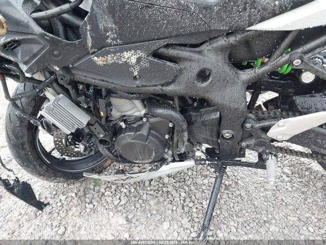 ML5ZXCS17SDA39462 Kawasaki Zx400 S