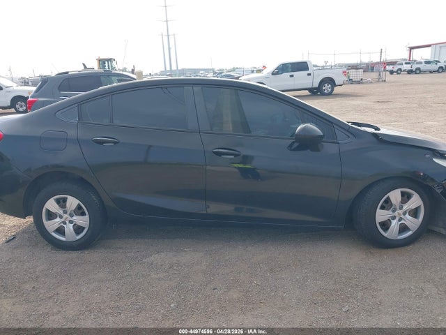Aukcja sprzedaży 2018 Chevrolet Cruze Ls Auto, vin: 1G1BC5SM2J7143790, numer aukcji: 44974596