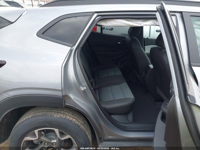 KL77LHEP8TC128898 Chevrolet Trax Fwd Lt