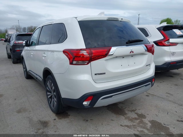 Продажа на аукционе авто 2019 Mitsubishi Outlander Se, vin: JA4AZ3A38KZ018825, номер лота: 44974619