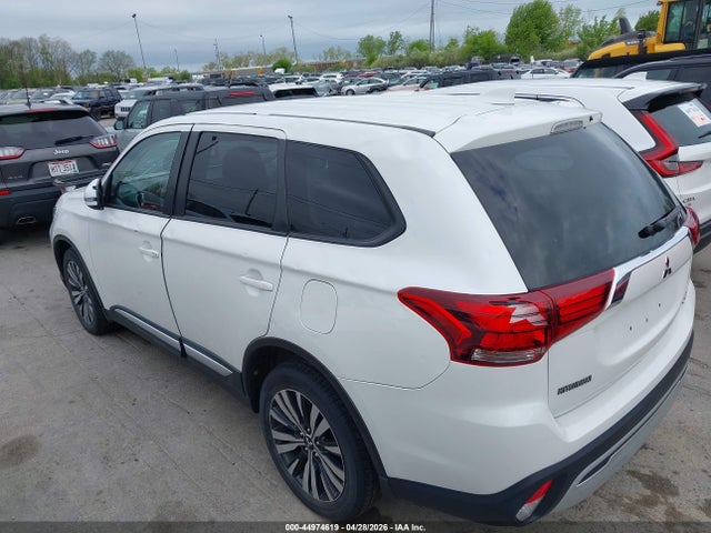 Продажа на аукционе авто 2019 Mitsubishi Outlander Se, vin: JA4AZ3A38KZ018825, номер лота: 44974619