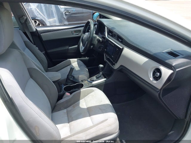 2017 Toyota Corolla Le მანქანა იყიდება აუქციონზე, vin: 5YFBURHE4HP700008, აუქციონის ნომერი: 44974650