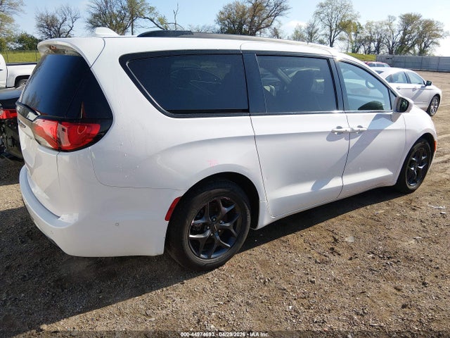 2020 Chrysler Pacifica Touring L Plus მანქანა იყიდება აუქციონზე, vin: 2C4RC1EG0LR233140, აუქციონის ნომერი: 44974693